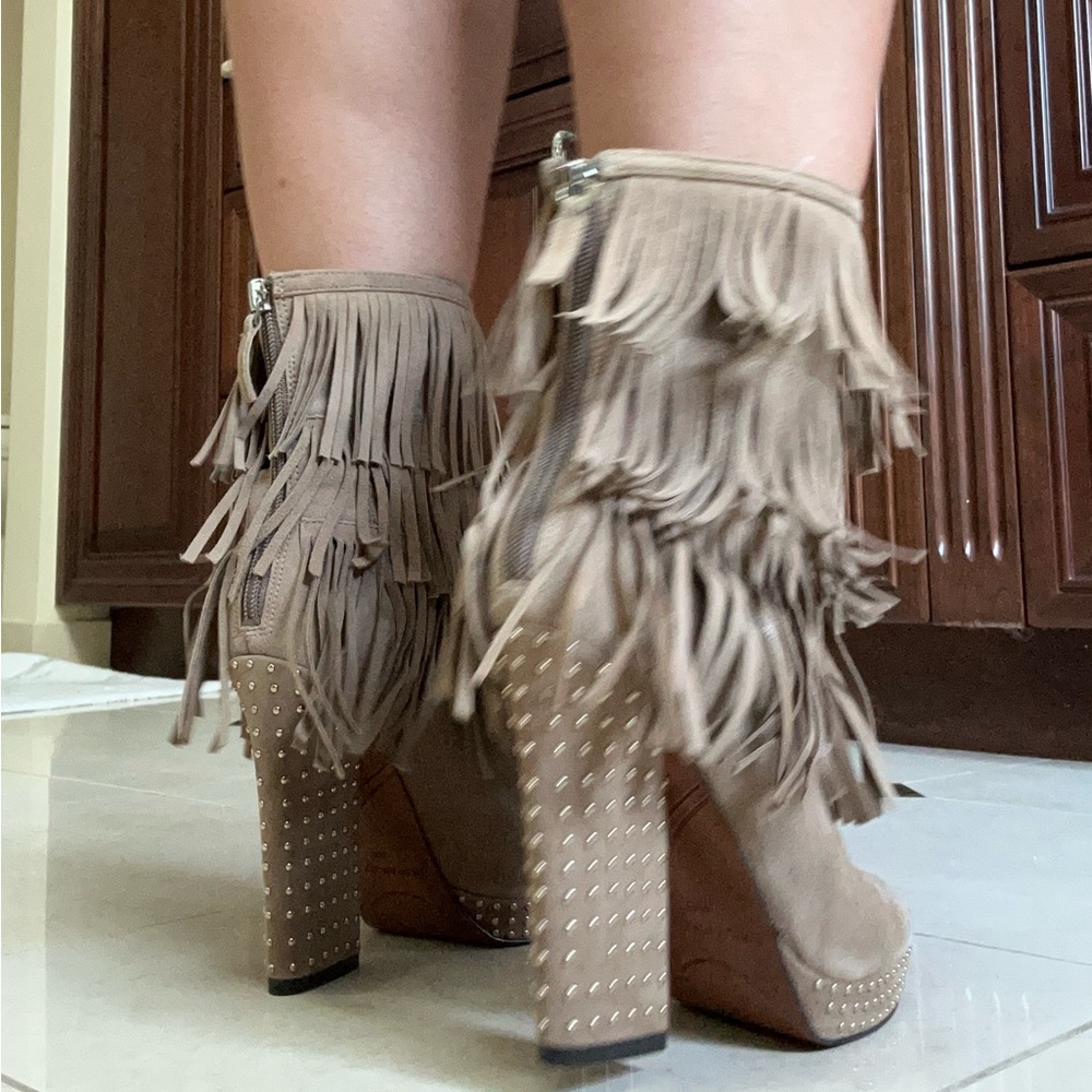 Enzo Angolini Fringe Booties- New - Picture 3 of 9